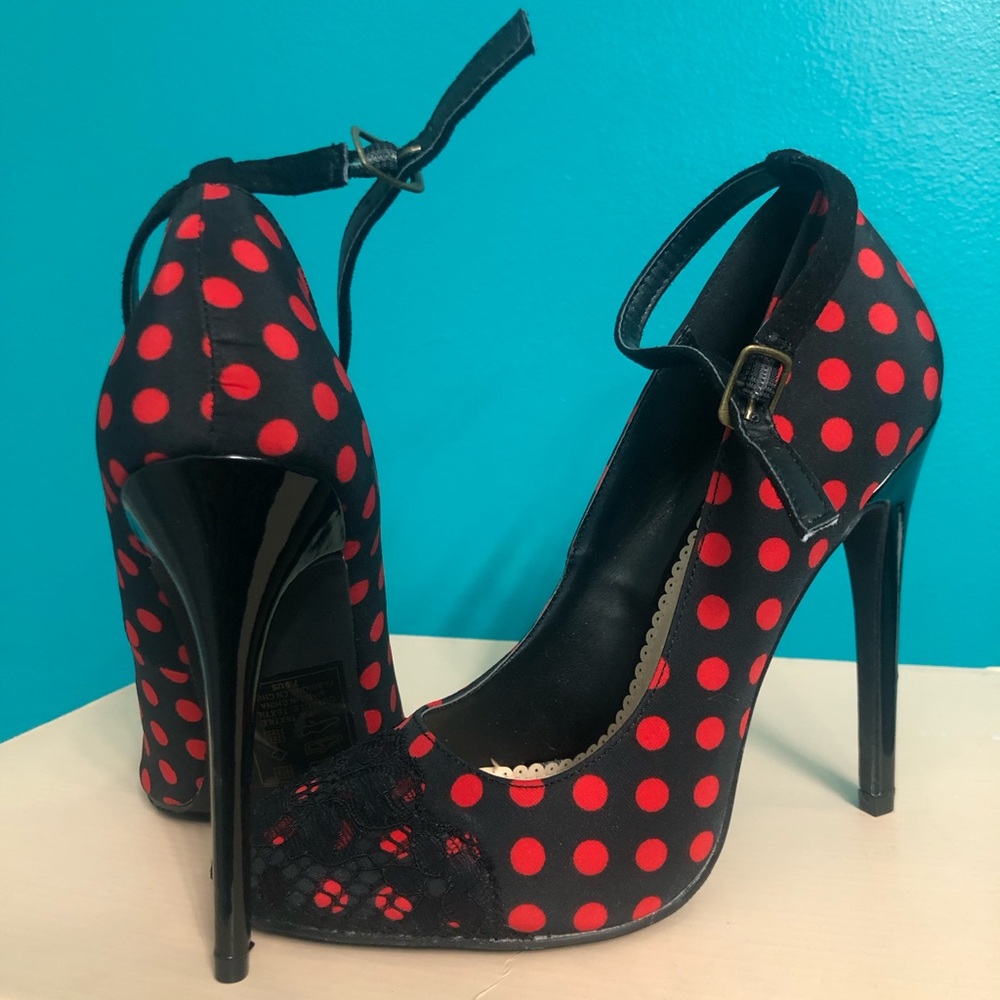 Madison’s Valarie Black & Red Polka Dot Shoes